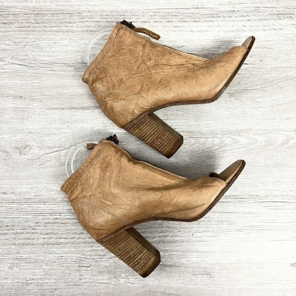 Vintage Steve Madden Women’s Heel Tan Leather Booties Front Zip Euro 37 US 6.5 - Picture 7 of 10